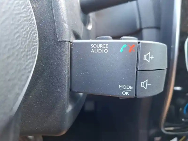 Renault Clio dci 90 e6c — photo 35