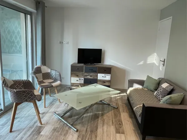 Loue STUDIO de 34 m² expo SO, résidence sécurisée