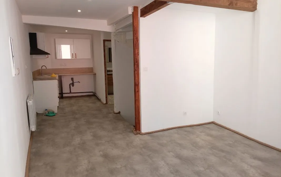 Photo 1