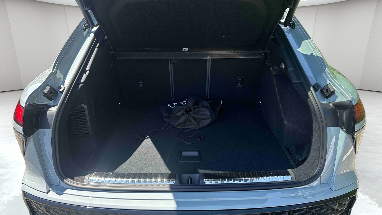 Audi Q3 Sportback e-hybrid 272 ch S tronic 6 — photo 12