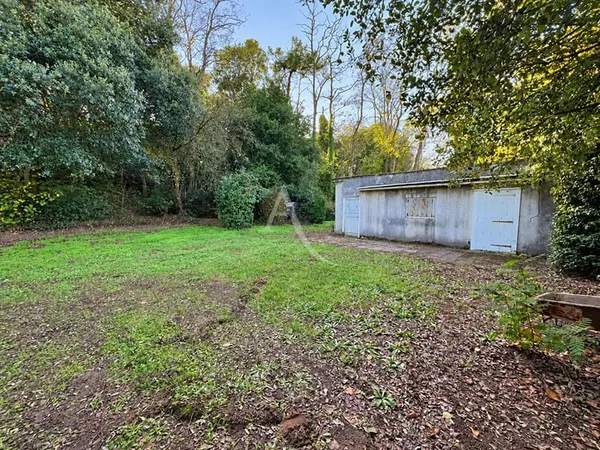 Terrain 1053 m²
