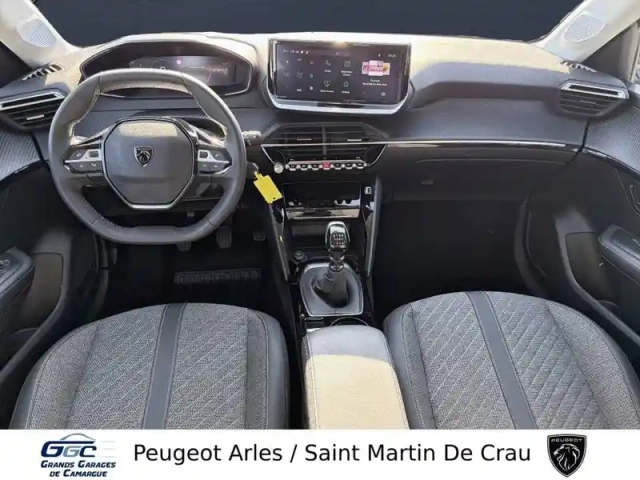 Peugeot 208 100 s&amp;s bvm6 — photo 8