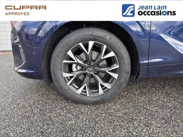 Cupra Terramar 1.5 etsi hybrid 150 ch dsg7 — photo 32