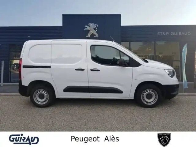 Opel Combo cargo m 650 kg puretech 110 s&amp;s bvm6 — photo 4