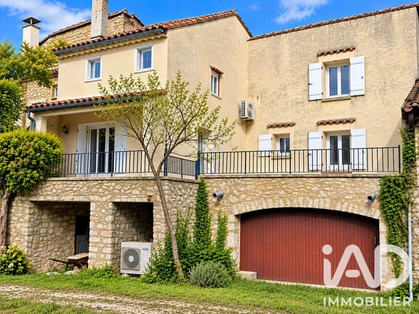 Maison 7 pièces 140 m²