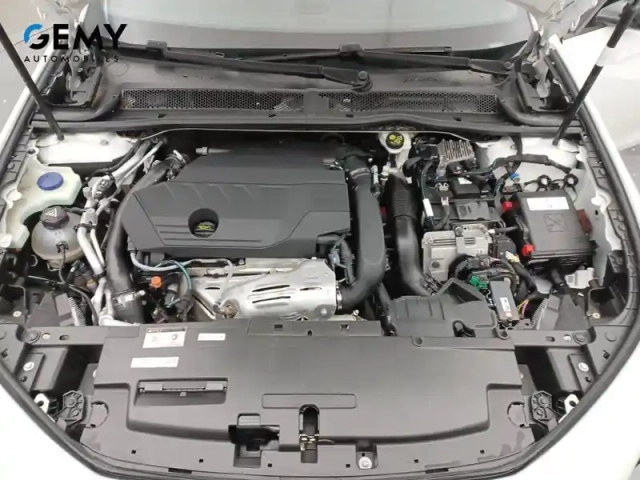 Peugeot 508 hybrid 225 e-eat8 — photo 12