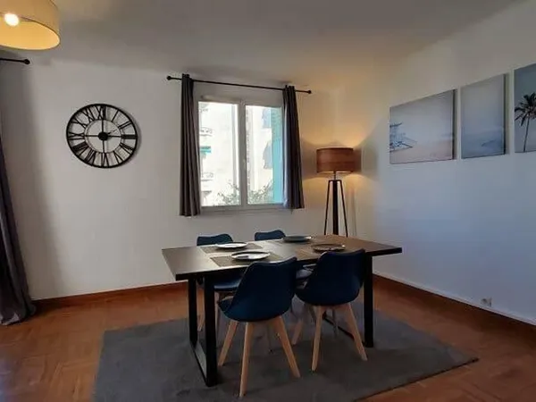 Beau T2 meublé 60m² spacieux et lumineux