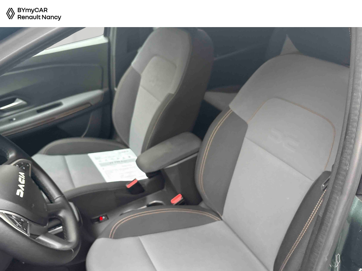 Dacia Jogger Hybrid 140 7 places GSR2 — photo 12