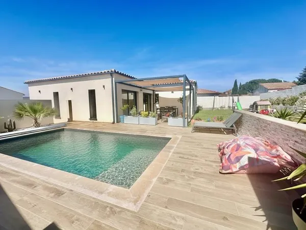 Villa T5 à Marcorignan plain pied avec piscine