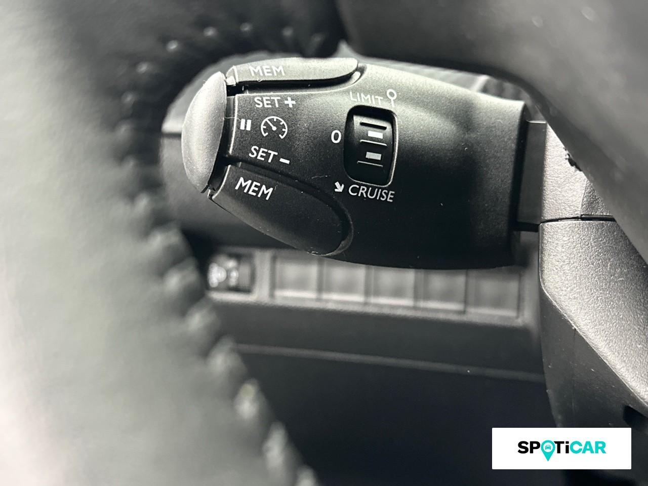 Peugeot 208 1.2 puretech 75ch s&s style — photo 17