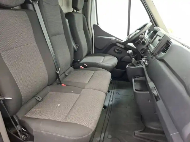 Renault Master fgn trac f3300 l1h2 dci 135 — photo 12