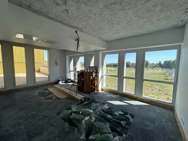 Bureaux 145 m²