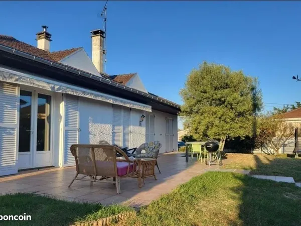 Colocation Maison 102m² avec Jardin & Grand Sous-sol - Meyzieu (T3)