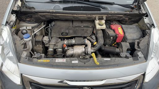 Peugeot Partner Tepee 1.6 BlueHDi 100 - Outdoor – 2018 – 83141 km – Diesel – Boîte Manuelle — photo 21