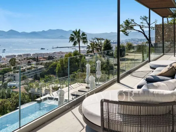 Propriété 7 pièces 600 m²