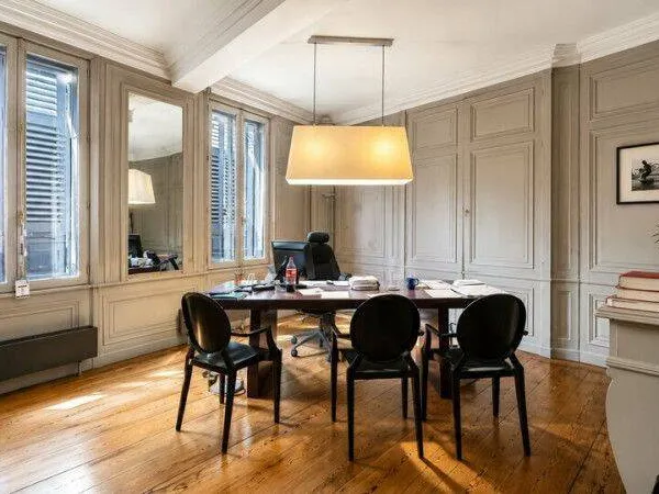 Bureaux 436 m²