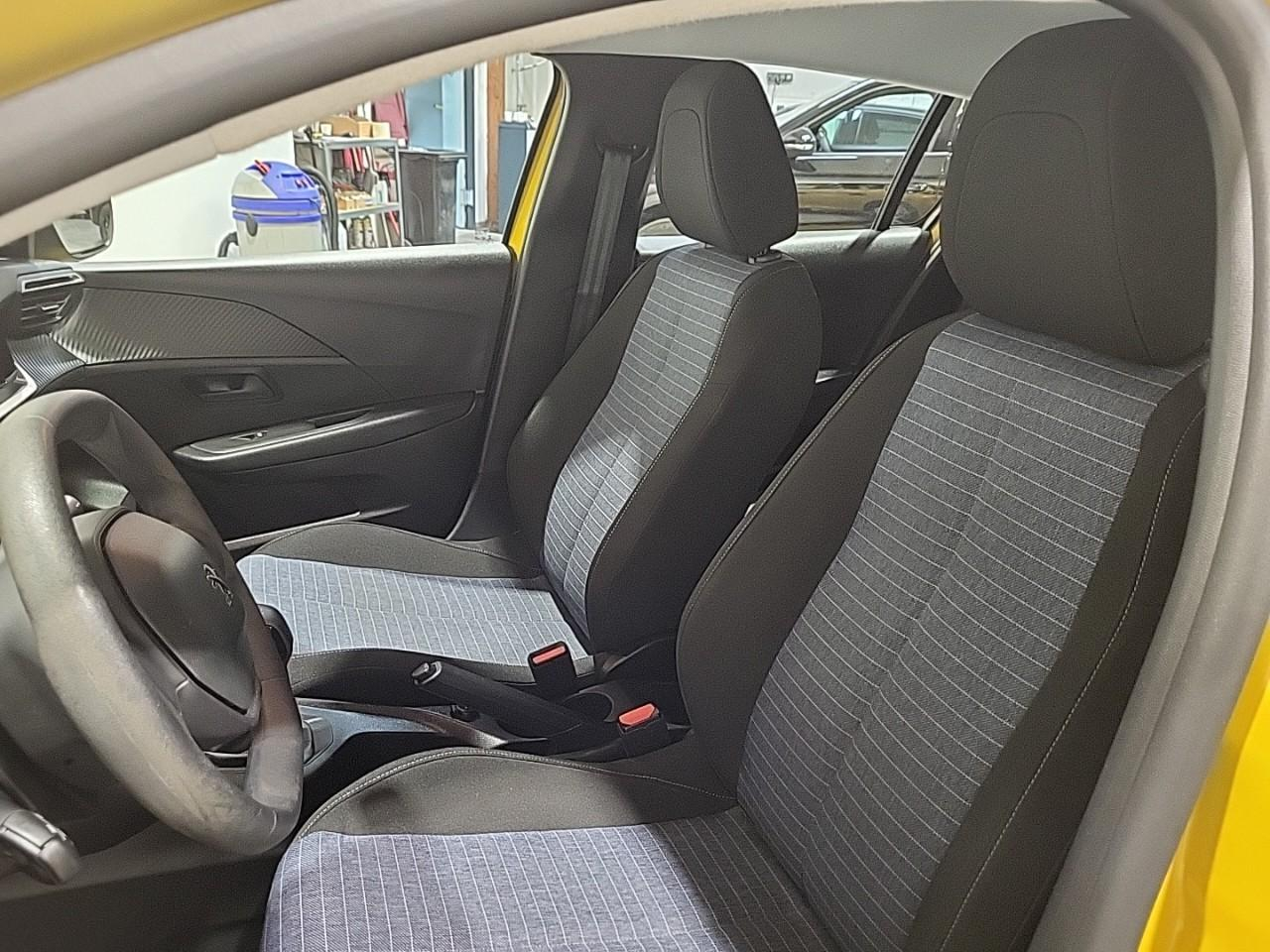 Peugeot 208 puretech 75 s&s bvm5 like — photo 10