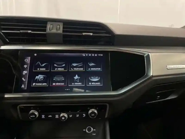 Audi Q3 40 tfsi 190 ch s tronic 7 quattro s line — photo 10
