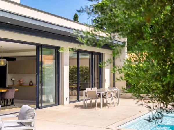 Maison individuelle 6 pièces 220 m²