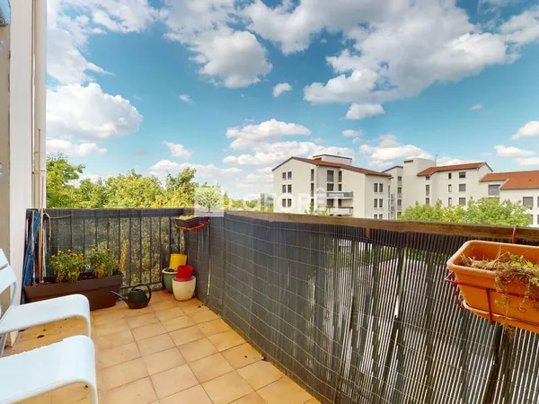 Appartement Villefranche Sur Saône 4 pièces 92 m² aves balcon, cave et stationnement