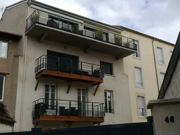 Appartement vue canal+parkings