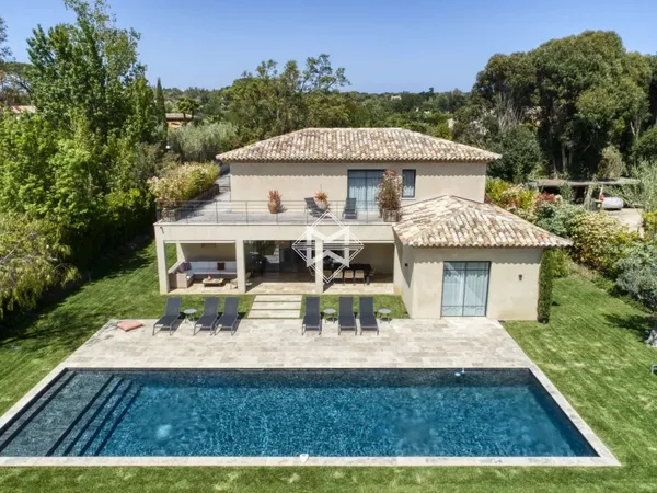 Villa 225 m²