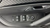 Peugeot 2008 1.2 PureTech 130ch S&S GT EAT8 — photo 9