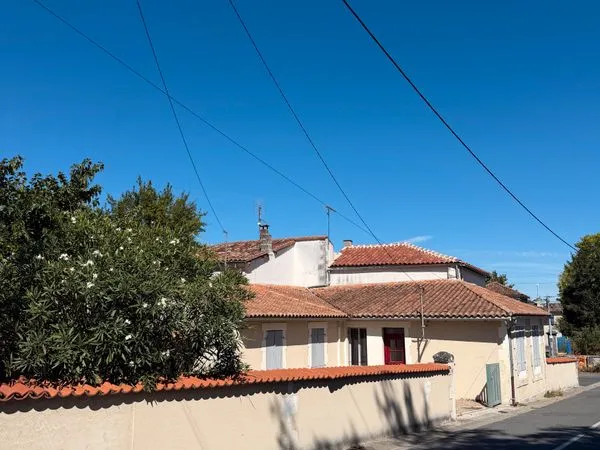 Maison en ville à louée