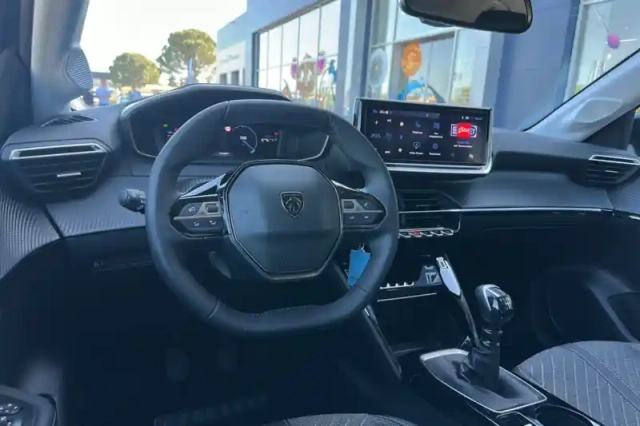 Peugeot 208 100 s&amp;s bvm6 — photo 28