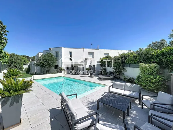Villa prête à vivre - Piscine et Jardin intimiste -