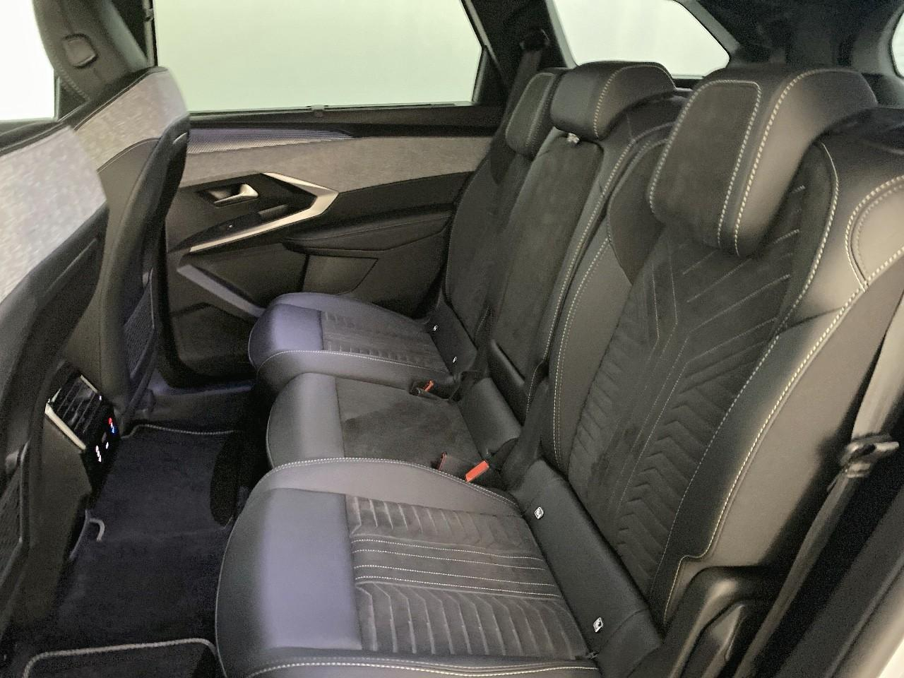 Peugeot 5008 hybrid 145 ch e-dcs6 gt — photo 10