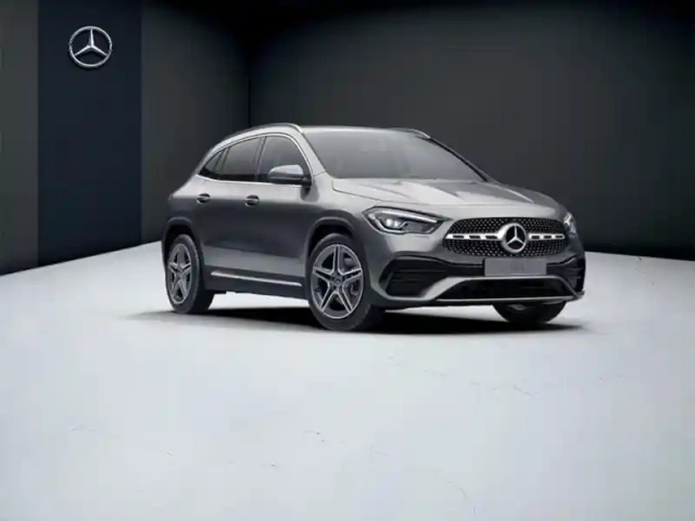 Mercedes Gla 200 d amg line — photo 32