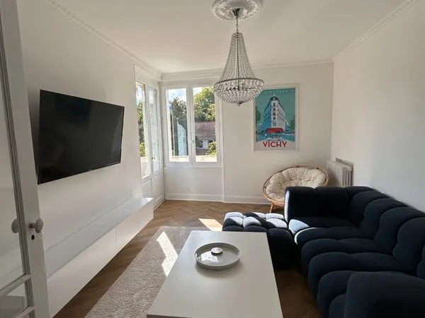 Appartement meublé 78 m2 proche bords d'Allier