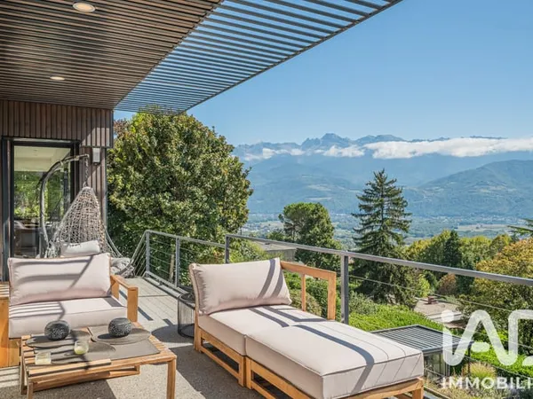 Maison 6 pièces 227 m²