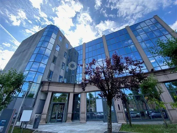 Bureaux 1198 m²