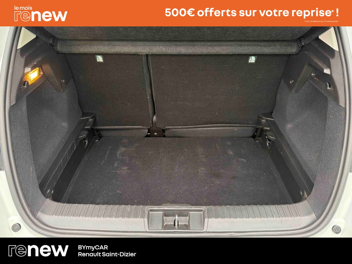 Renault Captur mild hybrid 160 EDC — photo 13