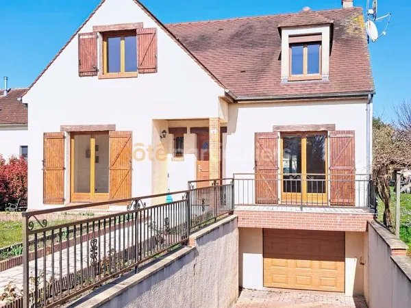 Maison Corquilleroy 7 pièce(s) 128 m2