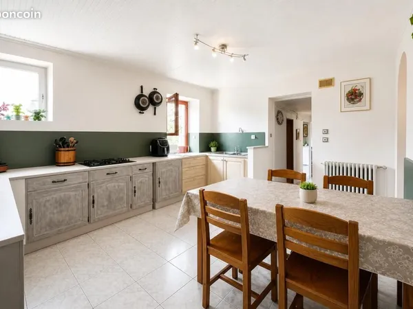 Maison de ville 4 pièces 130 m²
