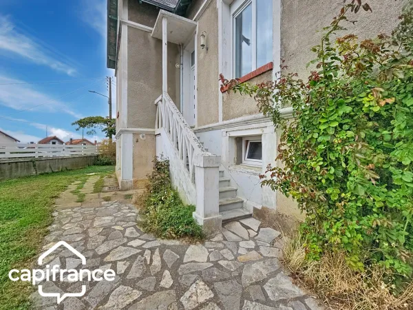 Maison 8 pièces 210 m²