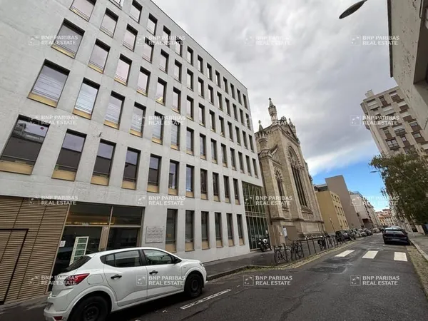 Bureaux 343 m²