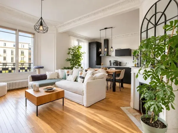 Appartement de charme avec balcons - Lourmel/Desnouettes