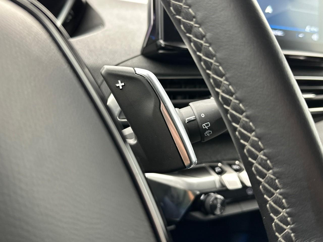Peugeot 3008 puretech 130ch s&s eat8 allure pack — photo 21