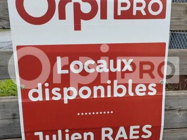 Local d'activité 189 m²