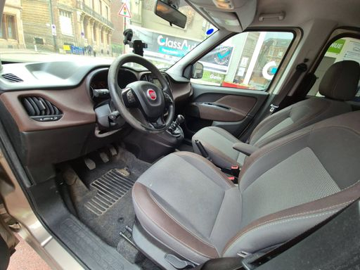 Fiat Doblo 1.6 MultiJet 120 - Trekking – 2017 – 152113 km – Diesel – Boîte Manuelle — photo 15