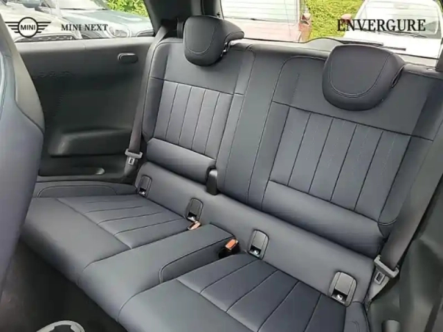 Mini Cooper 3 portes se 218ch favoured — photo 14