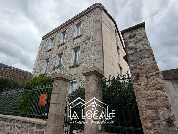 Limoges Centre, Avenue Saint-Surin : 5 pièces au dernier éta