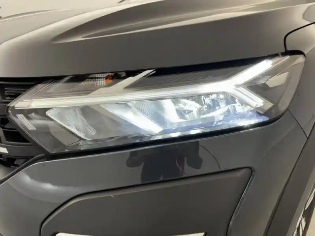 Dacia Sandero tce 90 cvt — photo 5