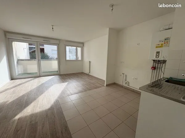 Appartement T3 54m2 + 2 parkings