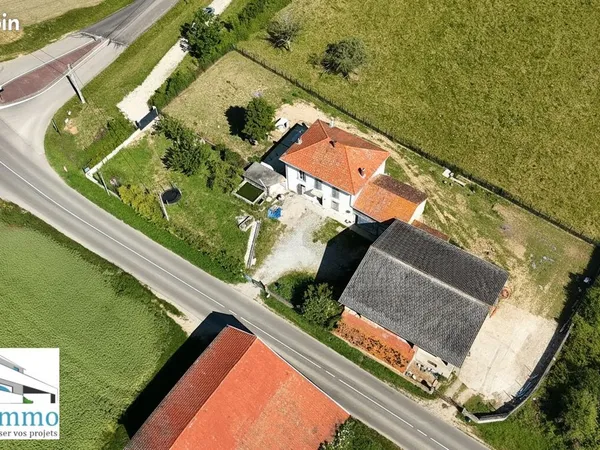 Grande maison 160m² + hangar de 140m² - Terrain 3365m²