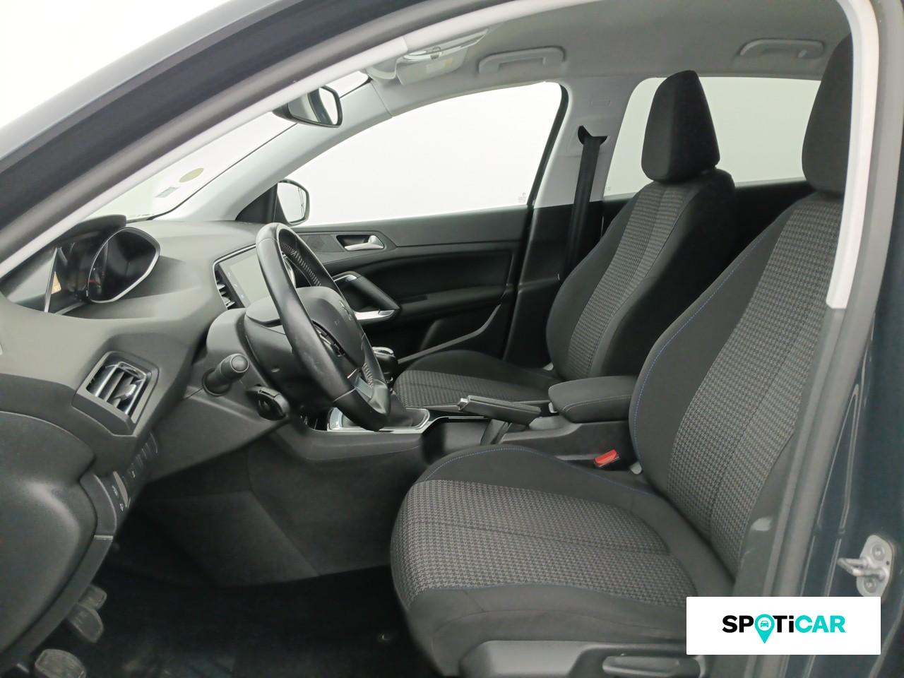 Peugeot 308 1.5 bluehdi 100ch e6.c s&s style — photo 9